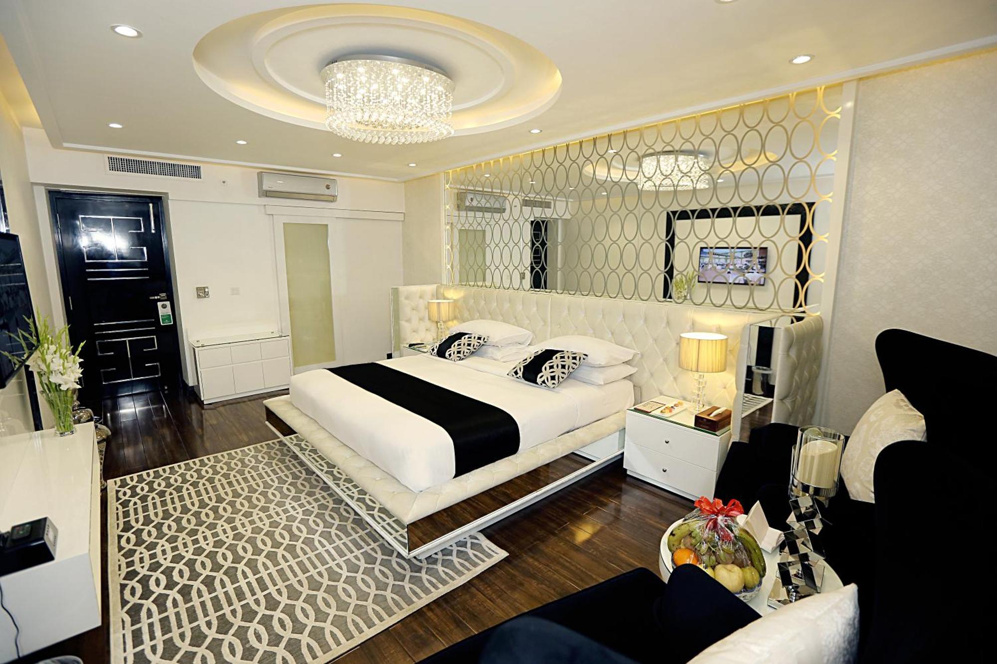 Ramada By Wyndham Multan Hotel Eksteriør billede