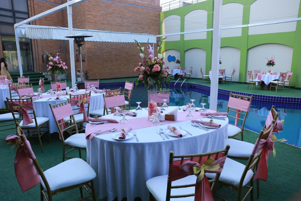 Ramada By Wyndham Multan Hotel Eksteriør billede