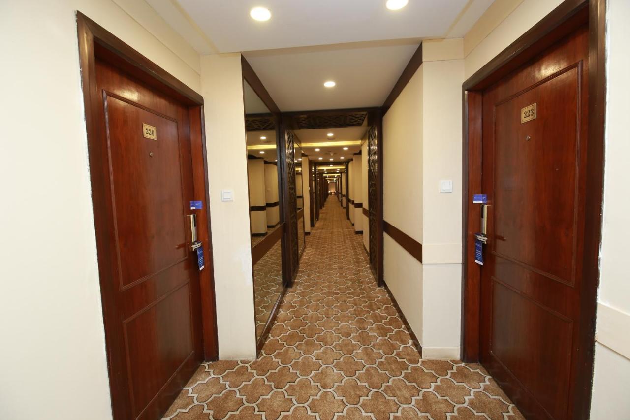 Ramada By Wyndham Multan Hotel Eksteriør billede