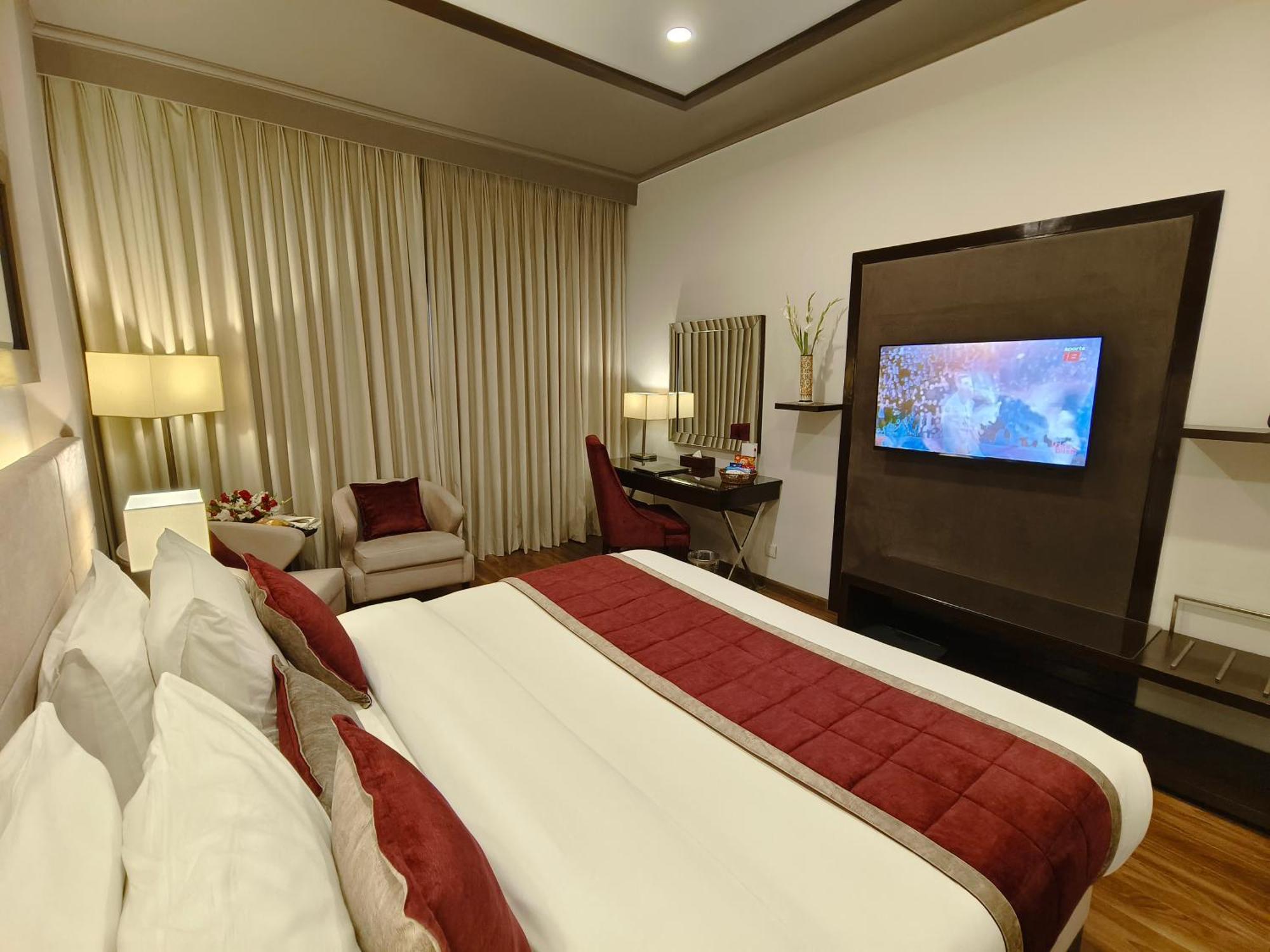 Ramada By Wyndham Multan Hotel Eksteriør billede