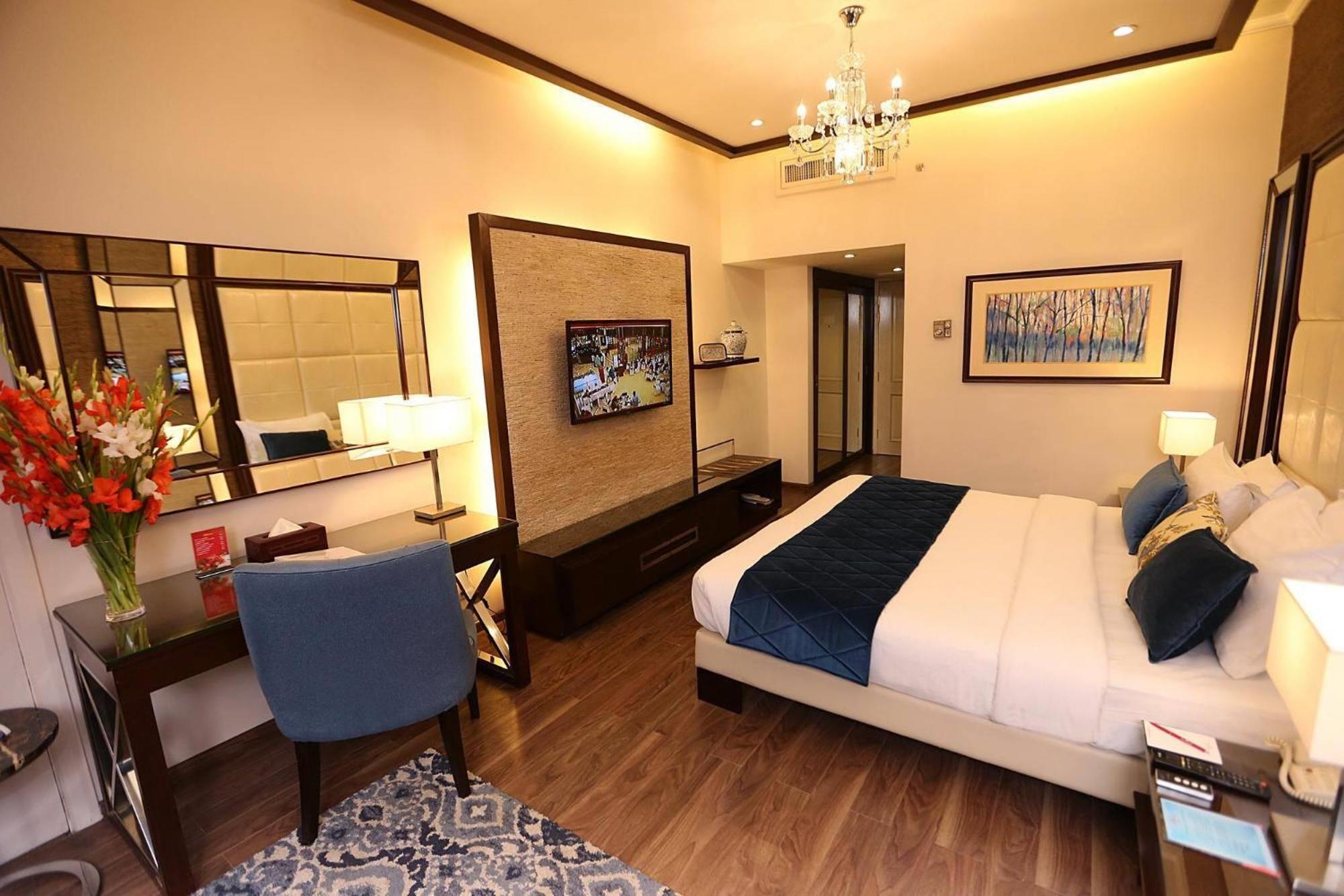 Ramada By Wyndham Multan Hotel Eksteriør billede